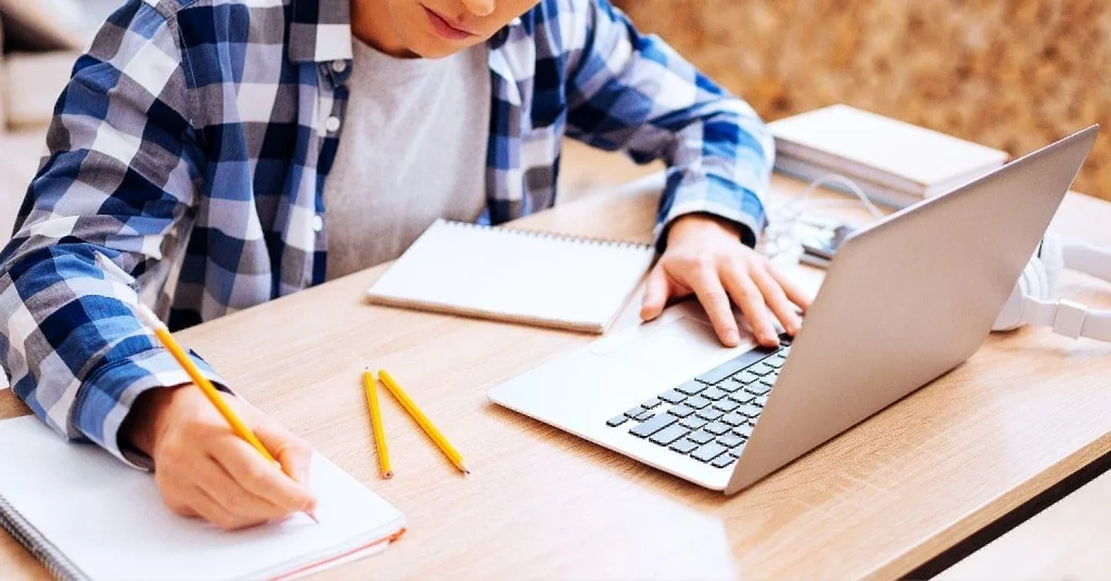 Student preparing a university application
